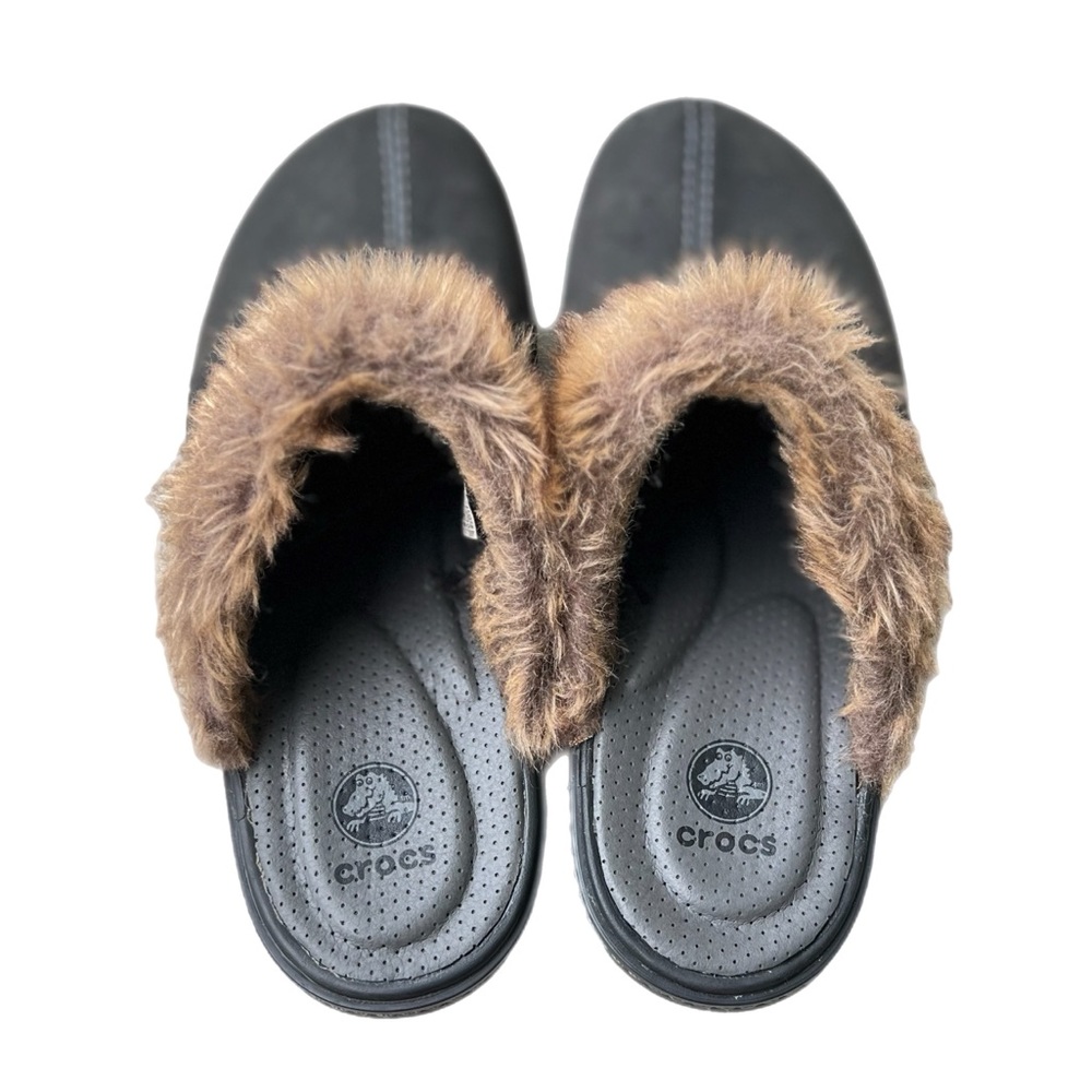 CROCS 16288 Cobbler Fuzz Faux Fur Lined Clogs Mules Dark Brown Womens Sz… - Picture 2 of 11